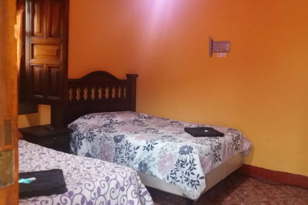 Standard Double Room, 2 Katil Kelamin (Double), Private Bathroom | Kalis bunyi, Wi-fi percuma