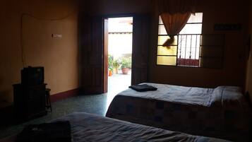 Soundproofing, free WiFi