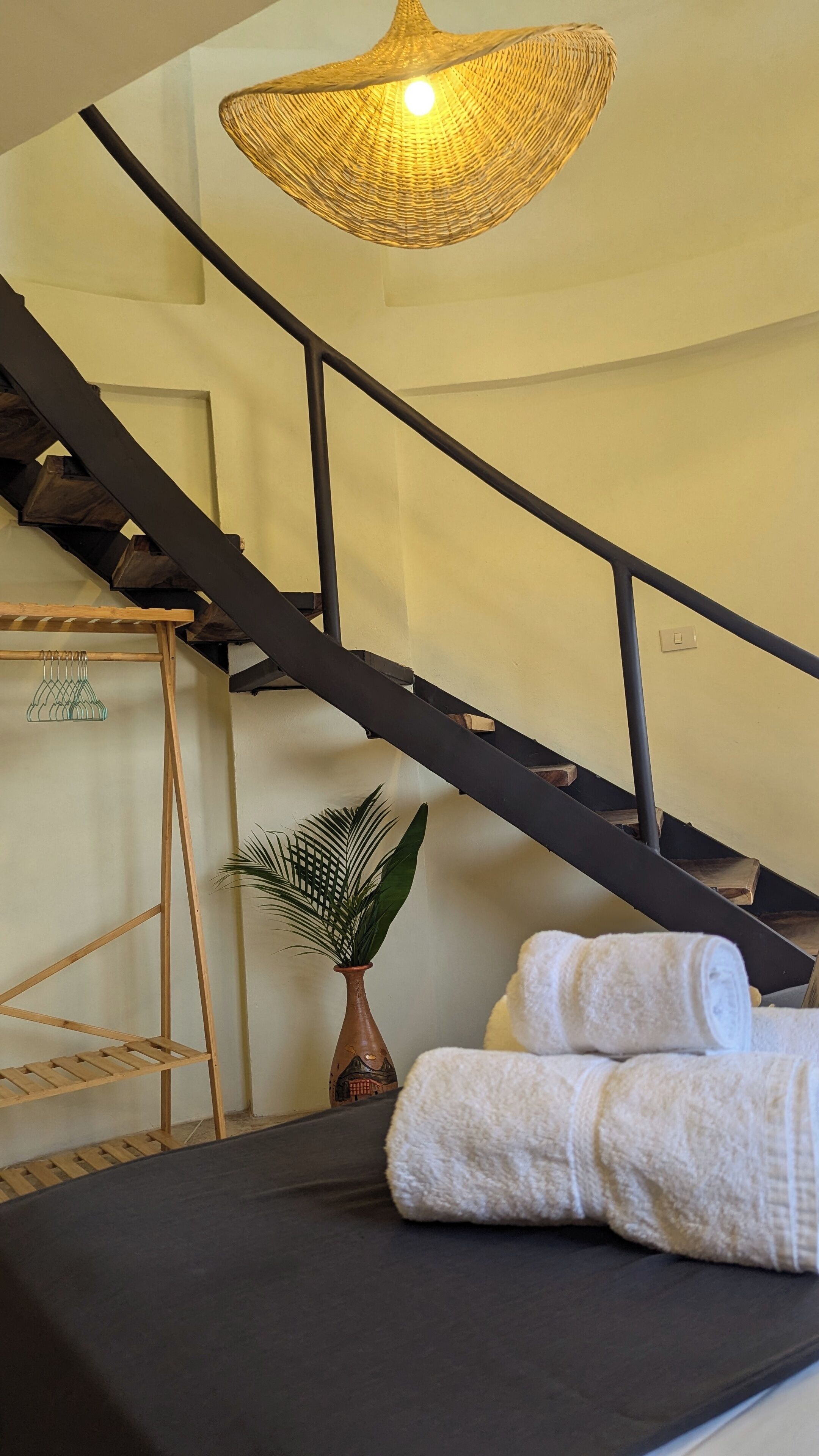 1 bedroom, premium bedding, desk, soundproofing