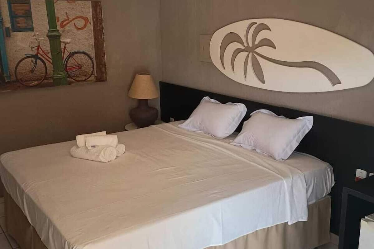 1 chambre, rideaux occultants, Wi-Fi gratuit, draps fournis