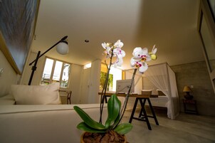 Bangalô superluxo, 1 cama King | Cortinas blackout, Wi-Fi de cortesia, roupa de cama