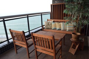 Quadruple Luxury Apartment, 2 Bedrooms, Sea View | Balcony