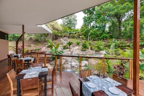 Tägliches inbegriffenes nach Wunsch zubereitetes Frühstück