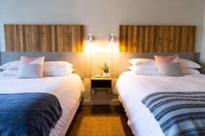 Standard Room, 2 Queen Beds, Non Smoking | Down comforters, minibar, iron/ironing board, WiFi - The Hotel Palms Courtyard (Atlantic Beach)