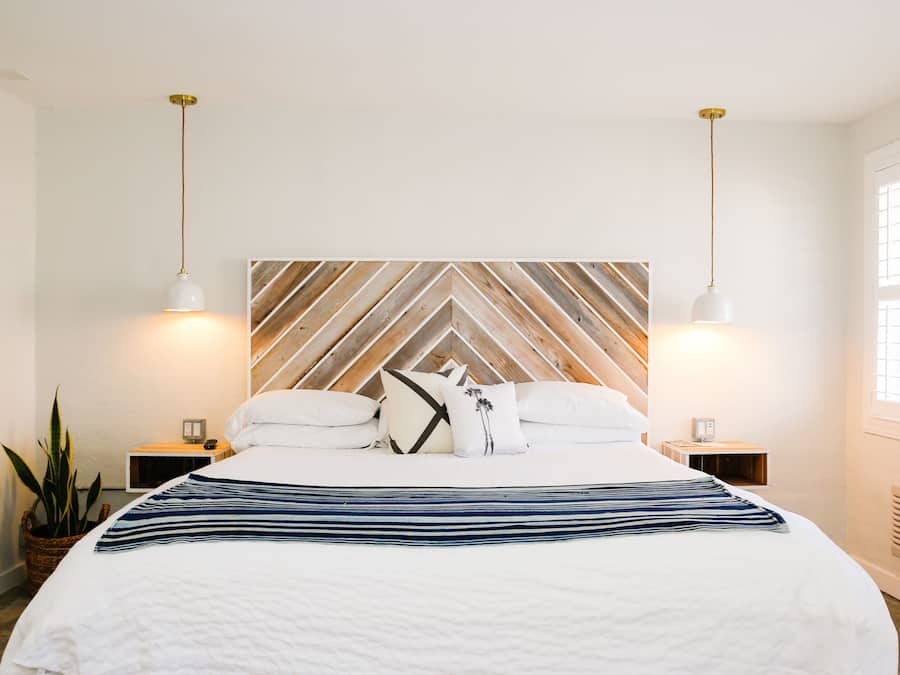 Down duvets, minibar, iron/ironing board, WiFi