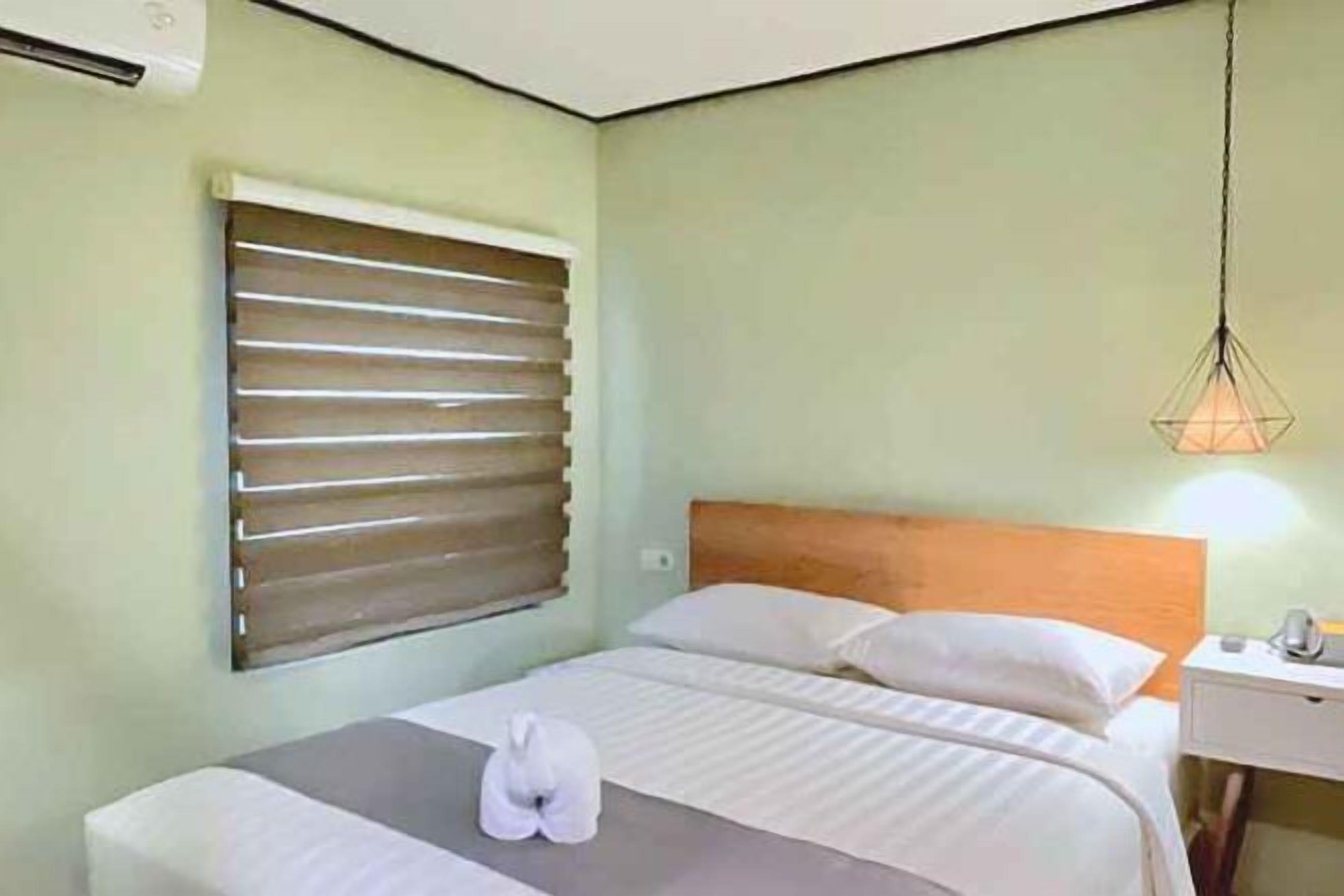 客房内保险箱、办公桌、隔音、免费 WiFi