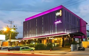 Exterior - Plan B Hotel (Padang)