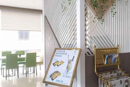 Restaurante. Zenith Hotel