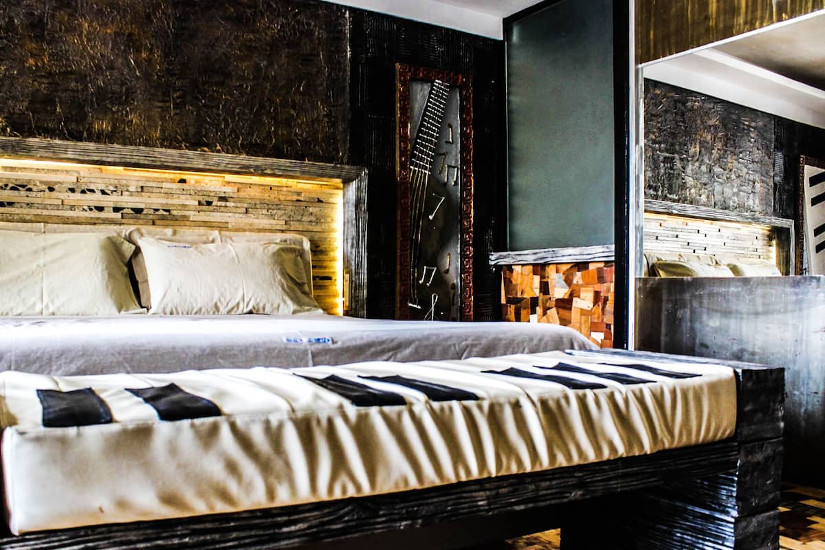 junior suite (tito paris) | premium bedding, pillow-top beds, minibar, in-room safe