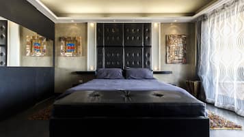 Suite junior, 1 cama doble, vistas a la ciudad (Ildo Lobo) | Ropa de cama de alta calidad, colchones con acolchado adicional, minibar