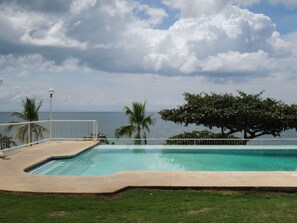 Utomhuspool