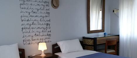 Free wired Internet, bed sheets