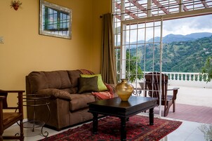 Superior Apartment, 2 Bedrooms, Terrace, Courtyard View | Living room | 50-inch flat-screen TV with cable channels, TV, DVD player