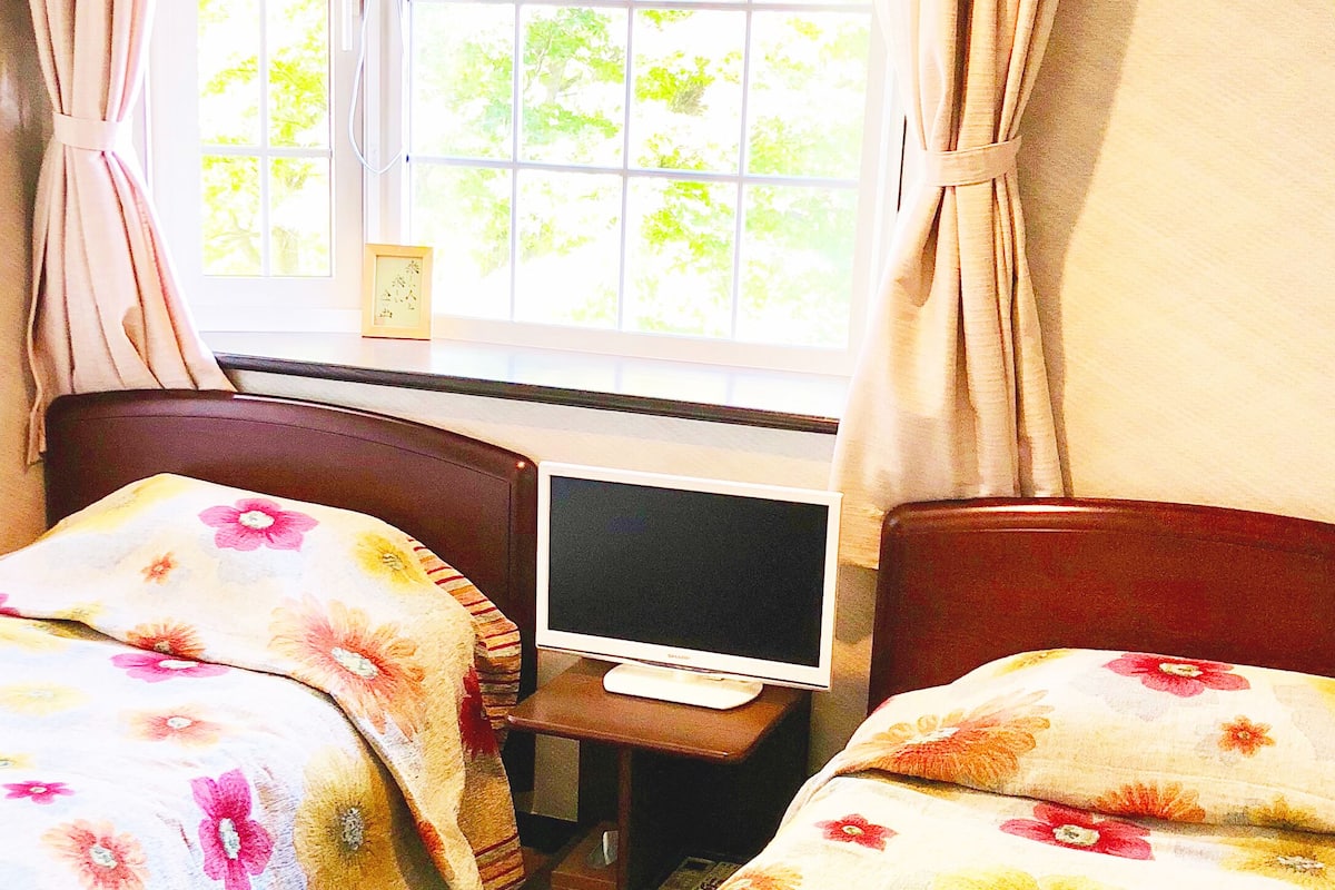 Sängtillbehör av högsta kvalitet, duntäcken och memory foam-madrasser