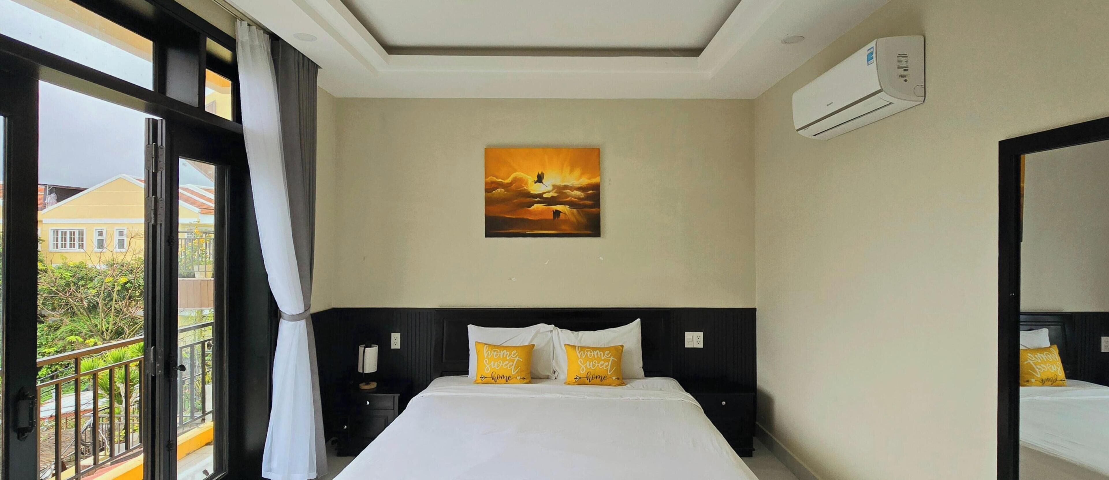 Foto - Flamingo Villa with Spacious Rooms & Large Pool - Near Hoi An Old Town 200m