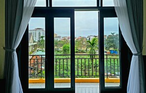 Superior Double Room - Spacious with Balcony | Hypo-allergenic bedding, in-room safe, individually furnished - Flamingo Villa Hoi An (Da Nang)