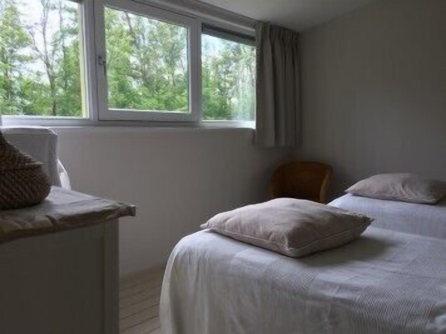 grand apartment, 2 bedrooms (de pionier) | minibar, individually decorated, desk, free cots/infant beds
