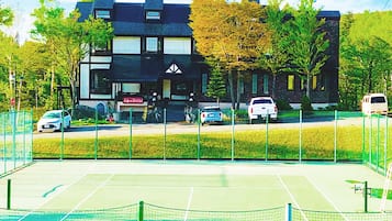 Tennis court