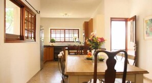Villa, 4 Bedrooms, Jetted Tub, Sea View | In-room dining - Dlilah's Villa Cabins (Hof HaCarmel)