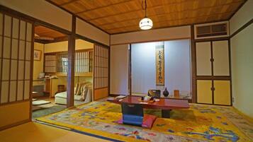 Tenchikanno Deluxe Family Room with Tatami Area - Annex | In-room safe, individually decorated, individually furnished, free WiFi