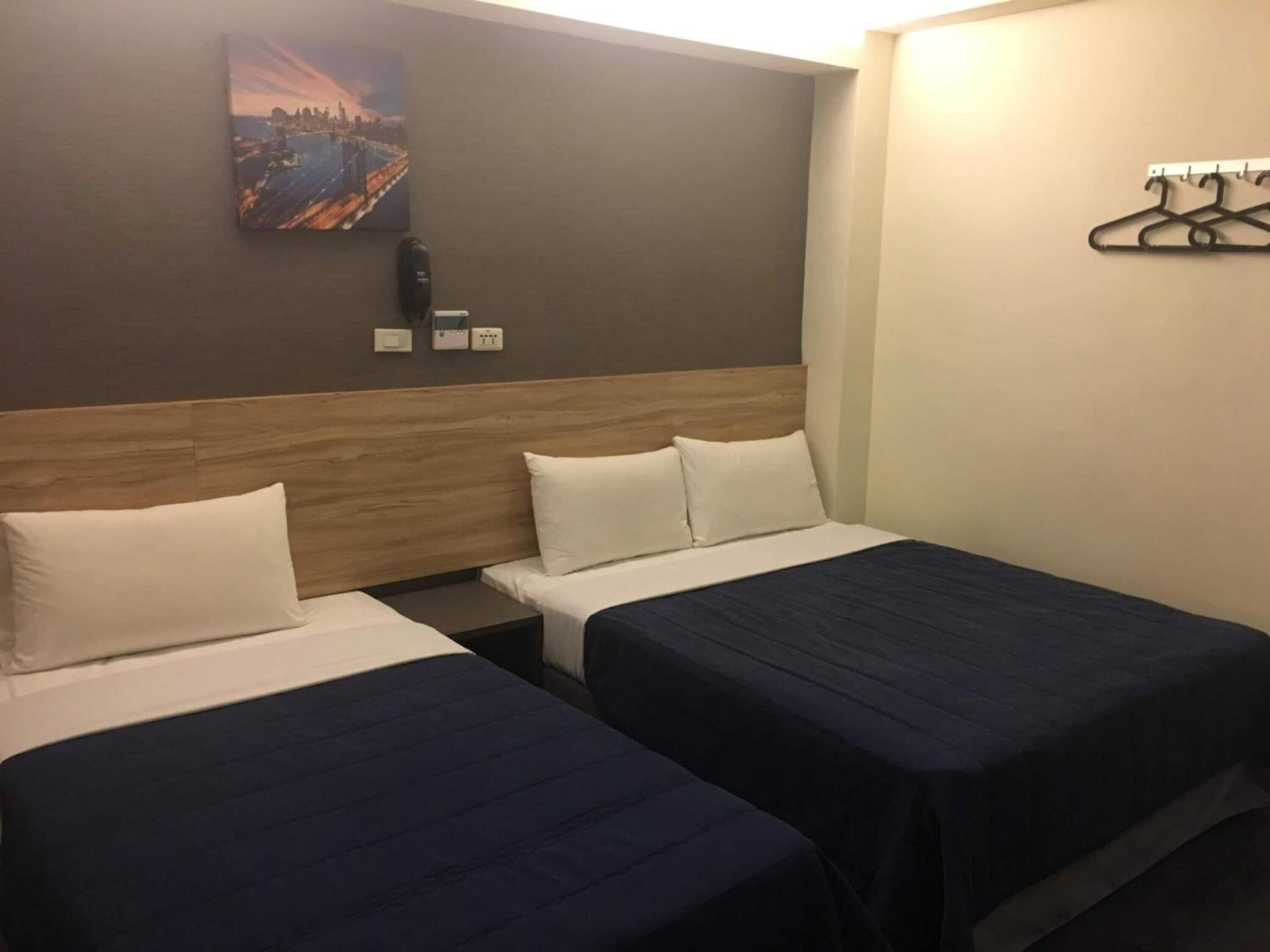 premium bedding, free minibar, desk, soundproofing