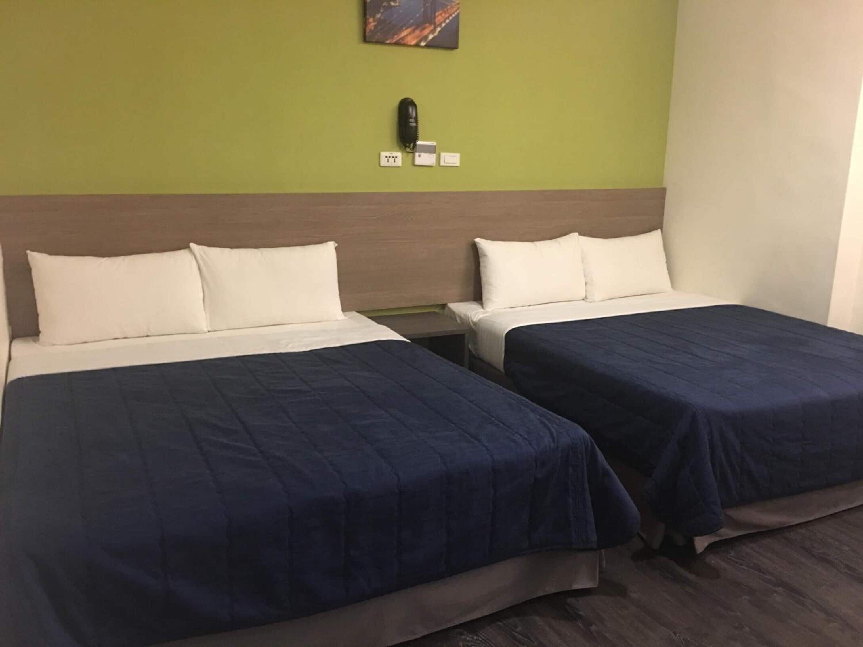 premium bedding, free minibar, desk, soundproofing