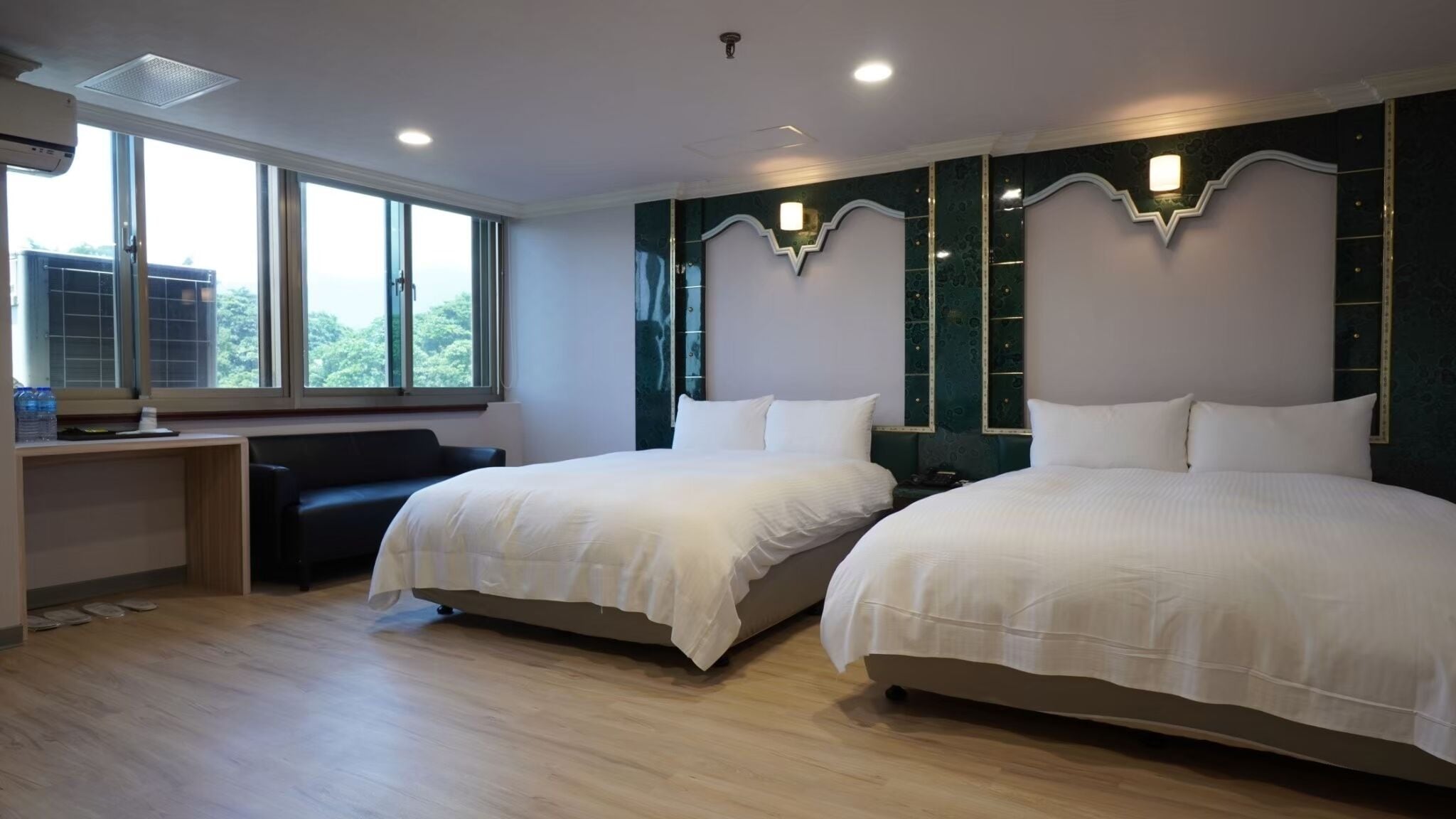 Down duvets, individually decorated, desk, laptop workspace