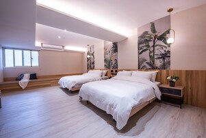 Cubrecamas, decoración personalizada y escritorio 