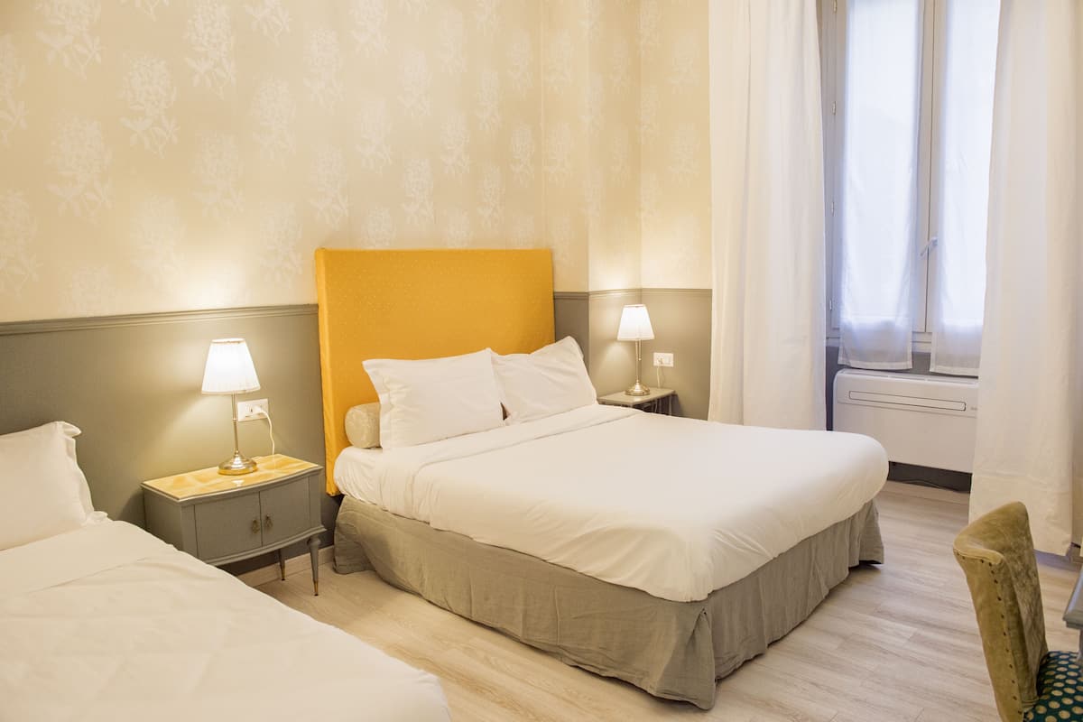 Apartment, 1 Bedroom | Individually decorated, desk, blackout drapes, soundproofing