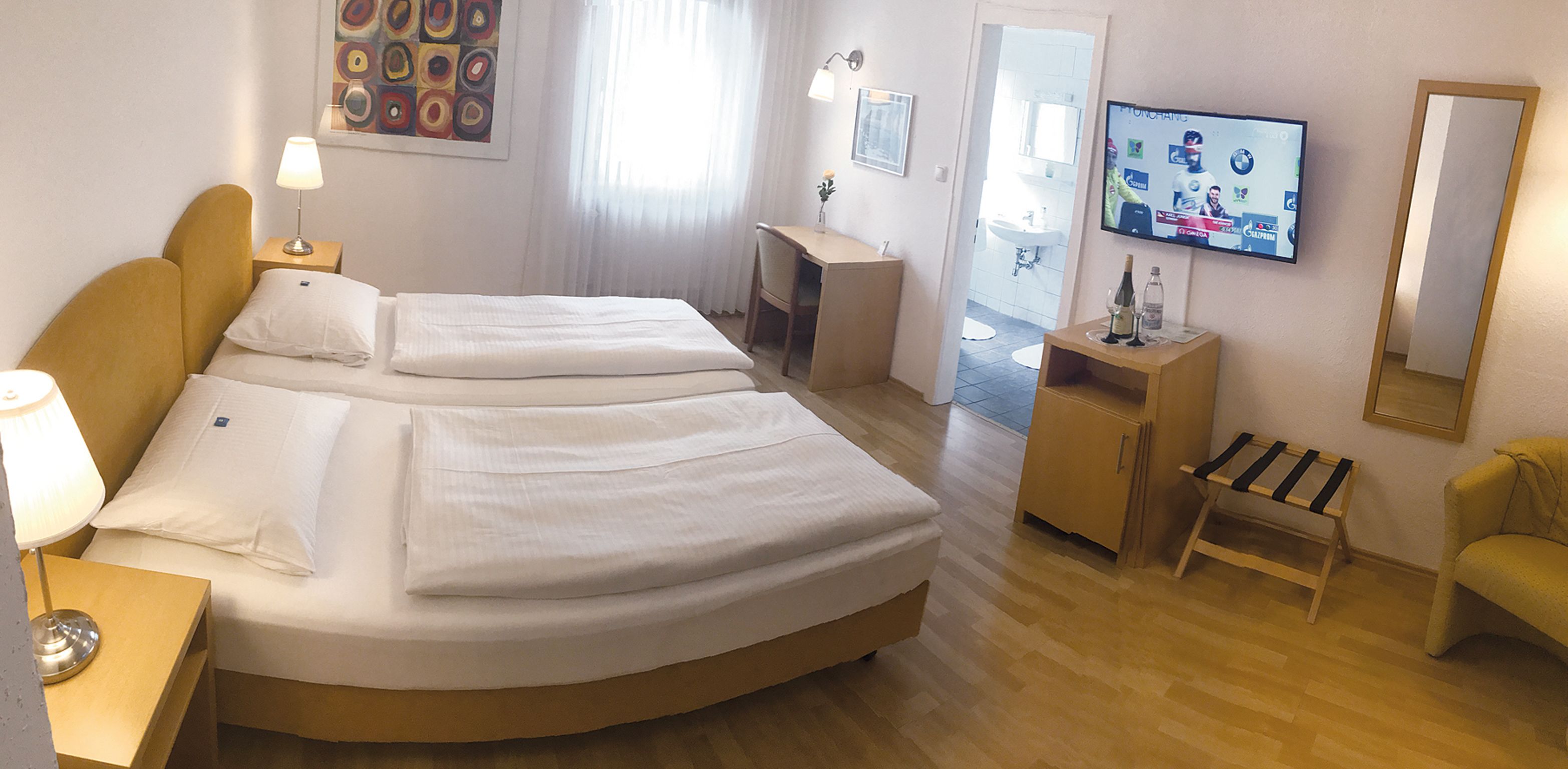 standard double room | minibar, desk, blackout curtains, soundproofing