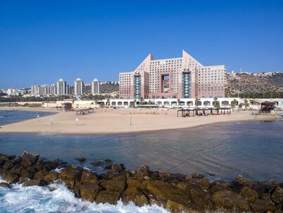 Apartment by the Sea