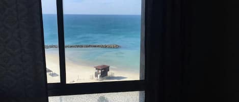 Beach/ocean view