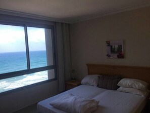 Ropa de cama de alta calidad, cunas y wifi gratis 