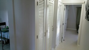 Family Condo, 2 Bedrooms, Garden View, Corner | 2 bedrooms, Egyptian cotton sheets, premium bedding, in-room safe