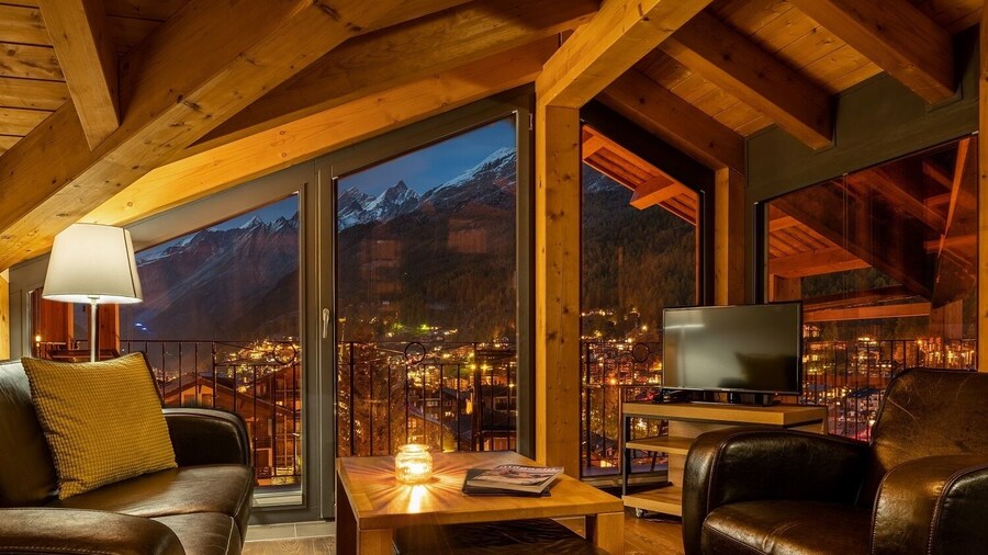 22 Summits Apartments