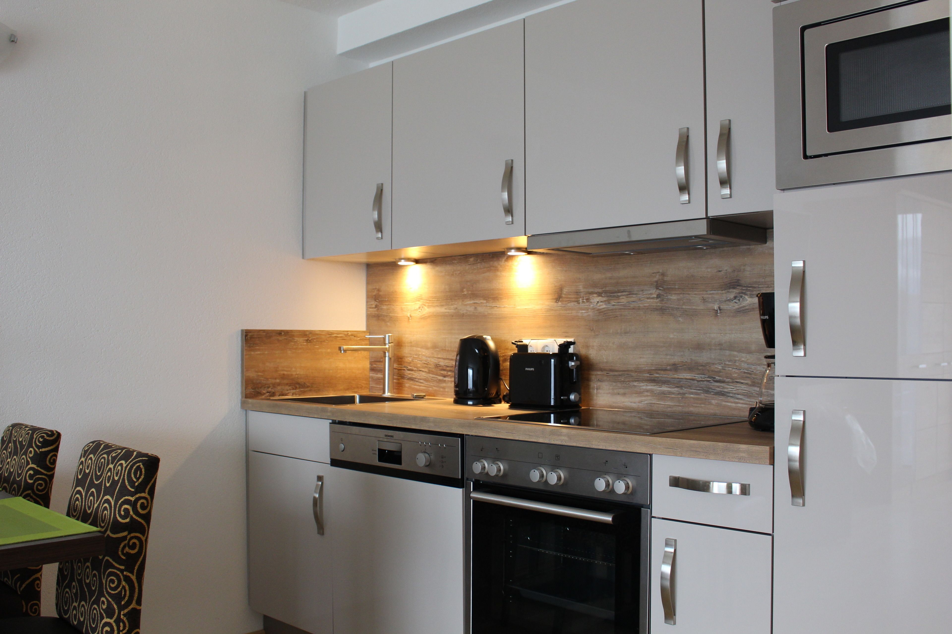 Estudio Confort, vista a la montaña | Cocina privada | Refrigerador con congelador, parrilla de estufa y lavavajillas 