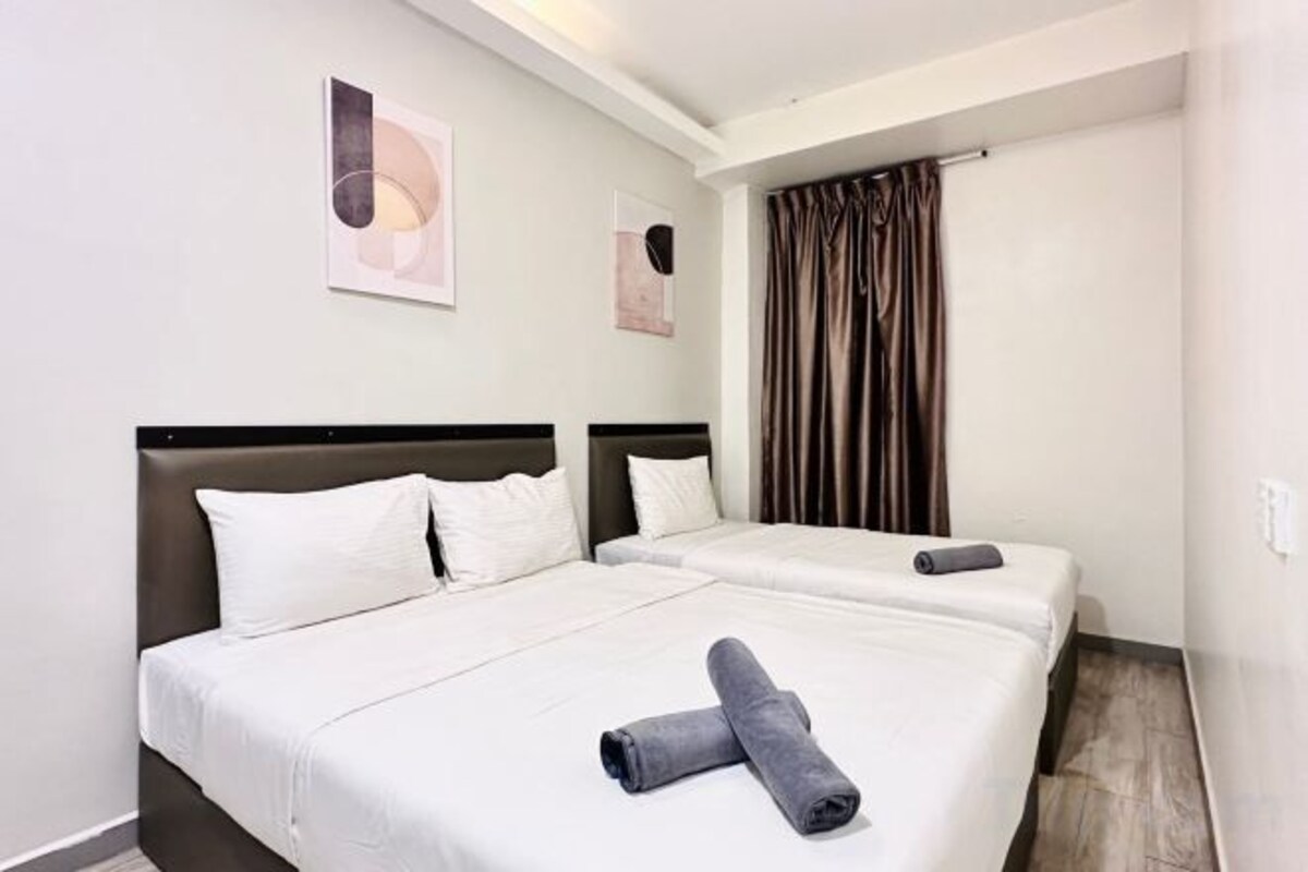 Family 2-bed Room