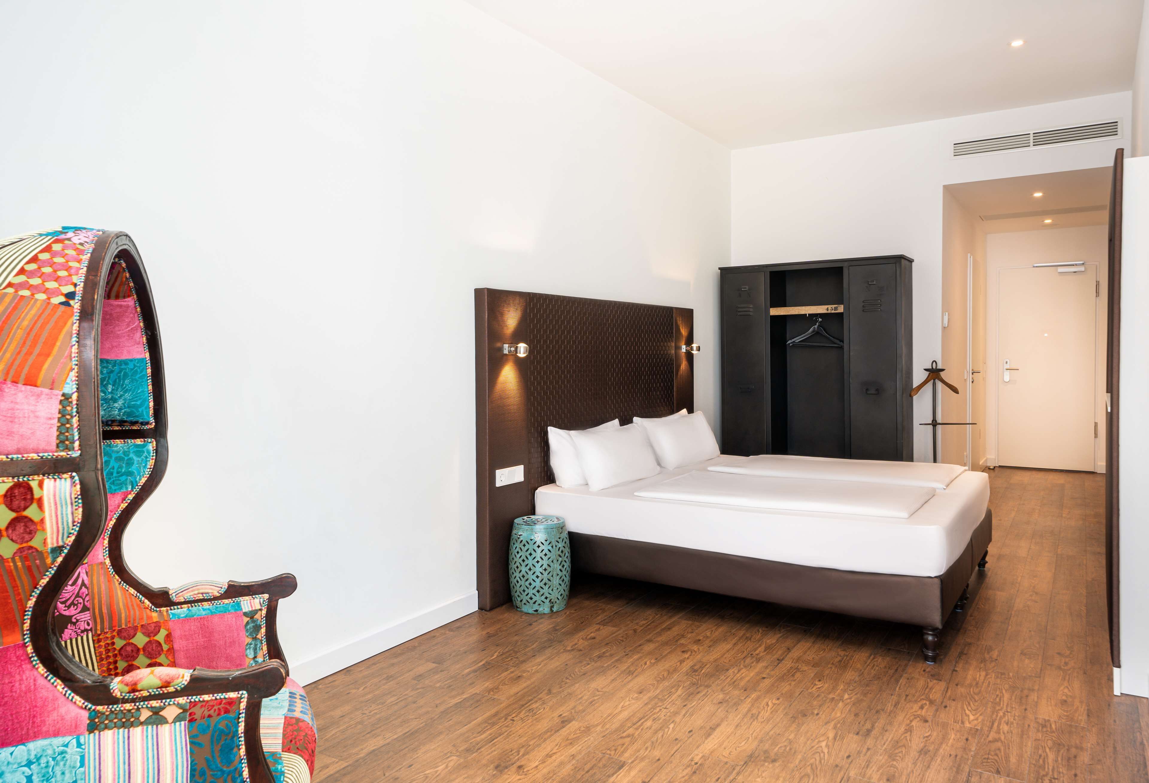 standard triple room | in-room safe, desk, soundproofing, iron/ironing board