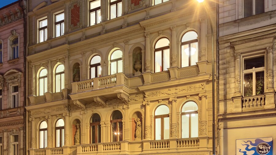 Salvator Boutique Hotel