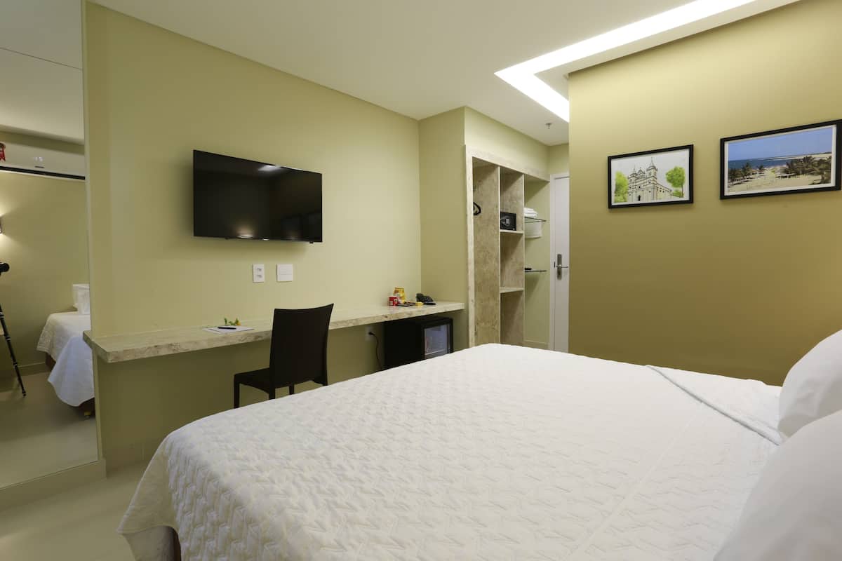 Minibar, in-room safe, desk, free WiFi
