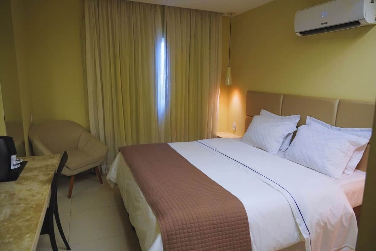 Phòng đôi Executive | Minibar, két bảo mật tại phòng, bàn
