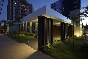 Fachada de la propiedad