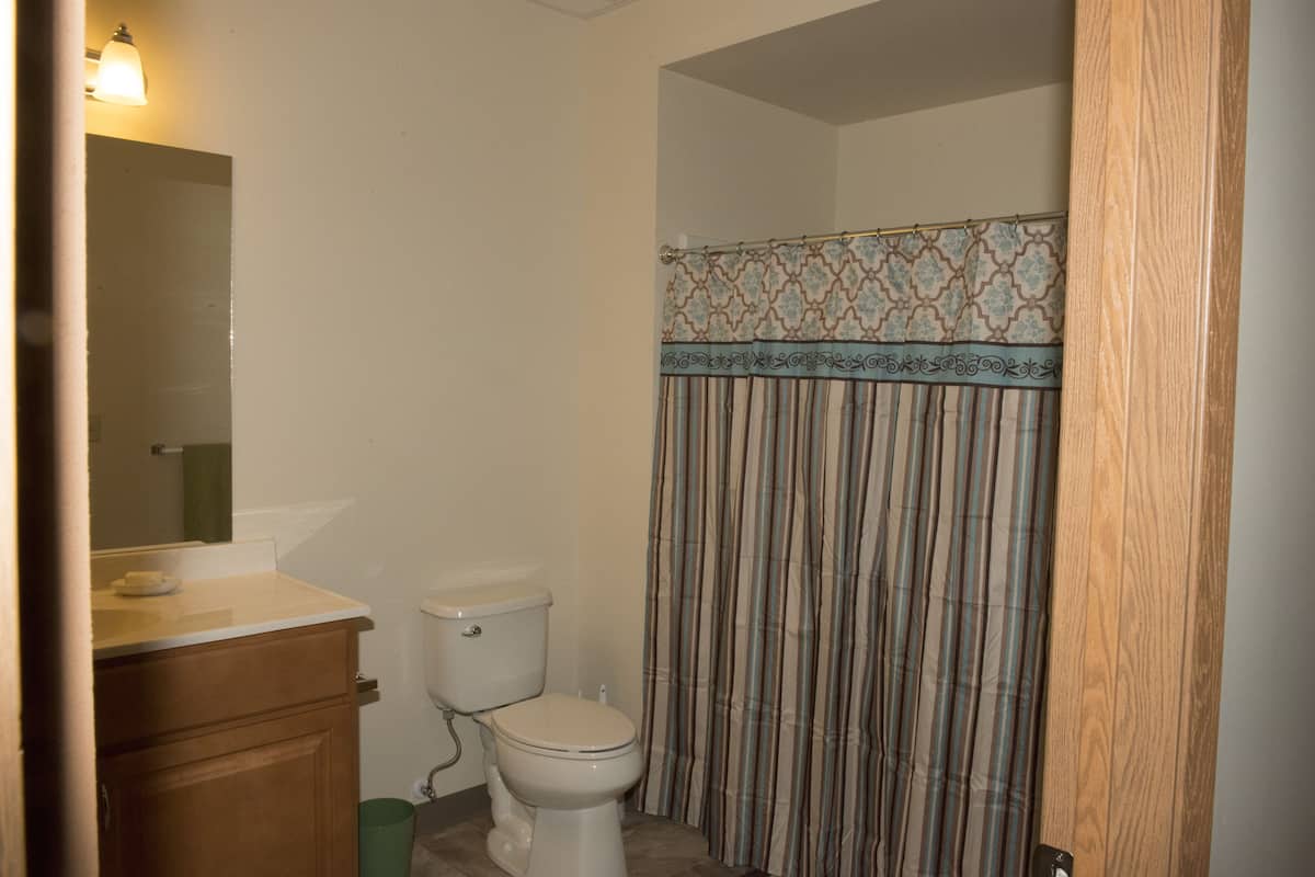 Free toiletries, towels