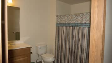 Free toiletries, towels