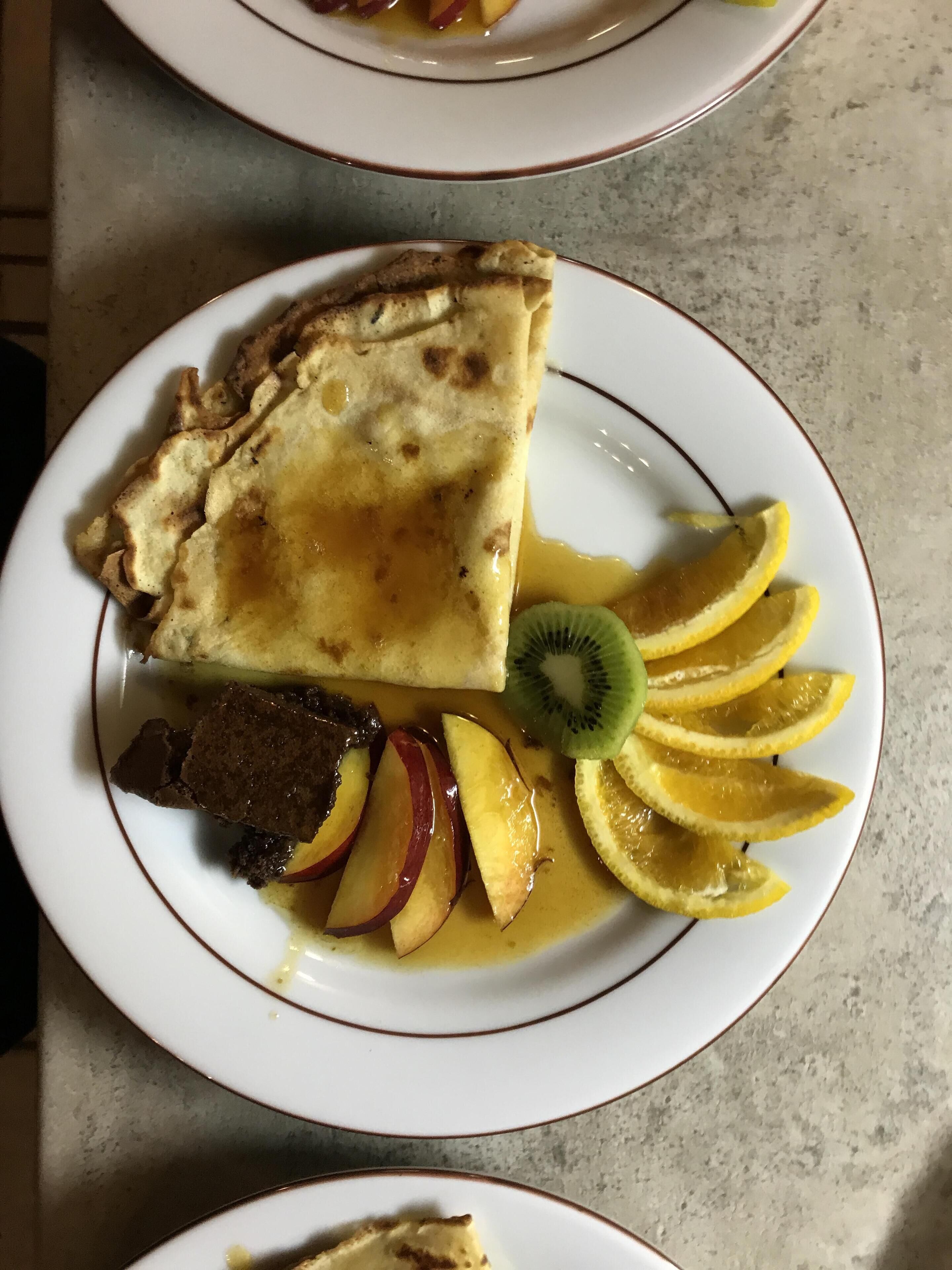 Makanan dan minuman