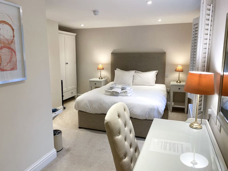 Superior Double Room, Ensuite | Premium bedding, desk, laptop workspace, iron/ironing board