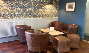 Lounge - The Rising Sun (Bristol)