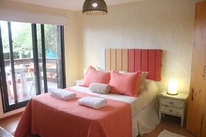 Classic-Doppelzimmer, 1 Doppelbett | Blick auf den Garten