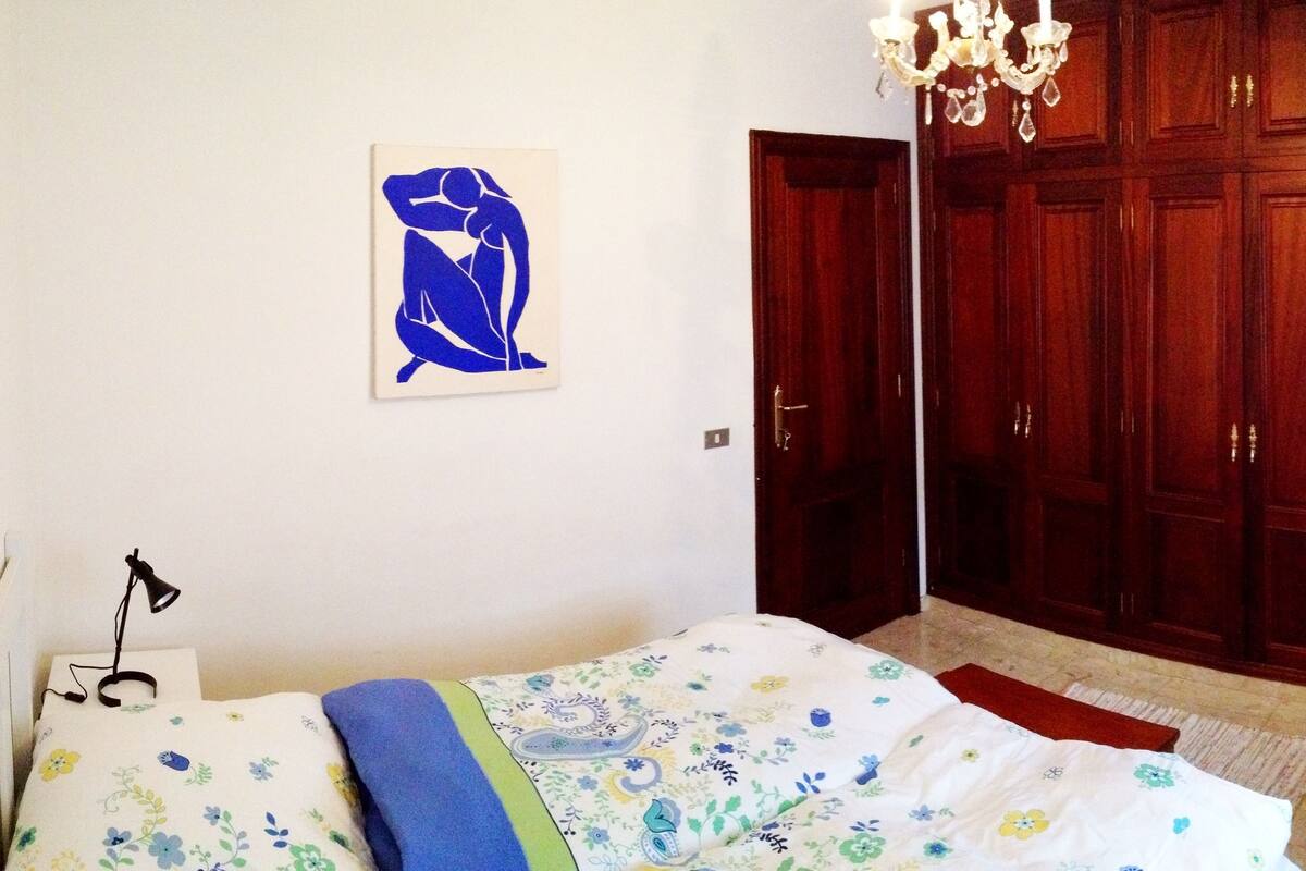 Basic Double Room, 1 Double Bed, Shared Bathroom, Courtyard View (La Piña) | Free cots/infant beds, free WiFi