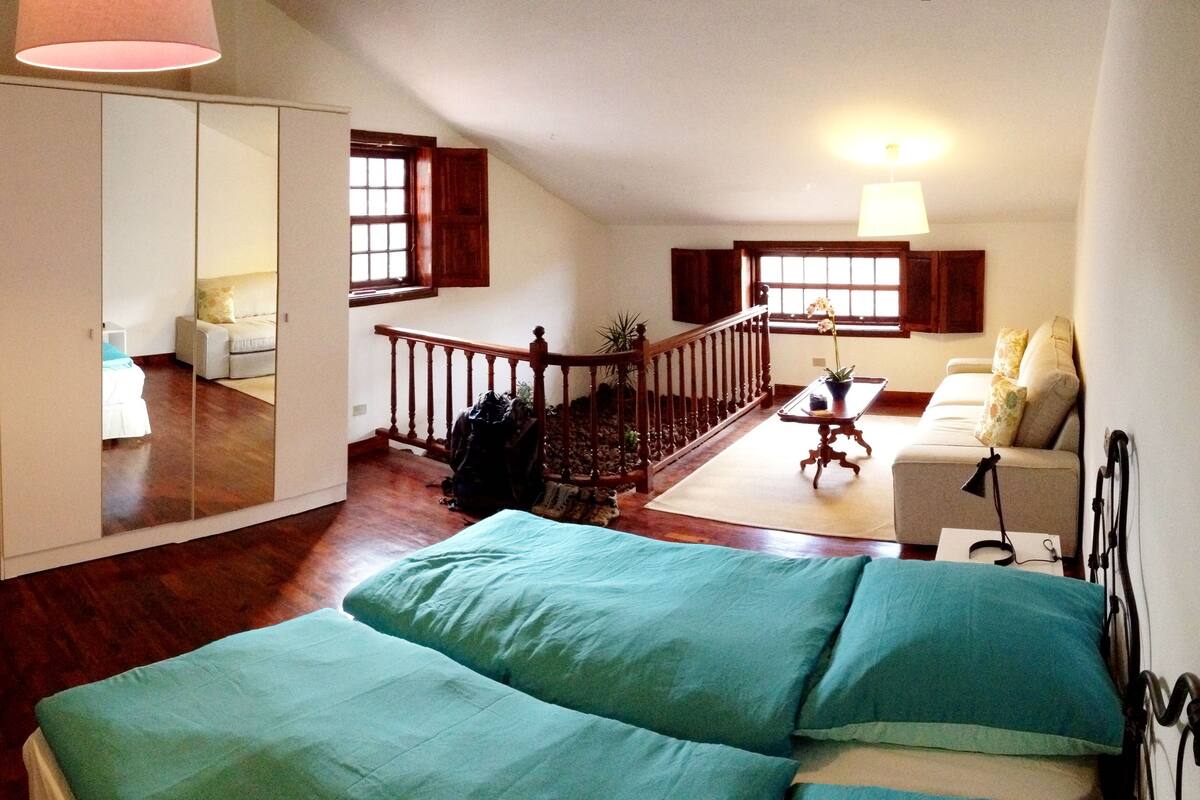 Quadruple Room, Courtyard View (La Uva) | Free cots/infant beds, free WiFi
